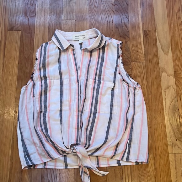 Sleeveless summer blouse - Picture 1 of 4